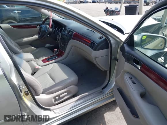 ✅ 2003 Lexus ES 300 • VIN: JTHBF30G936021371 • Лот: 43319079. Опубликован ранее на IAAI с пробегом 44 366 миль. Бесплатный доступ к архиву аукционных продаж из США и подробный отчёт об истории автомобиля на DreamBid. Изображение 5.