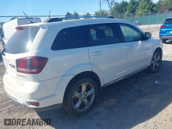 ✅ 2017 Dodge Journey Crossroad Plus • VIN: 3C4PDDGG8HT627167 • Лот: 43397252. Опубликован ранее на IAAI с пробегом 122 483 миль. Бесплатный доступ к архиву аукционных продаж из США и подробный отчёт об истории автомобиля на DreamBid. Изображение 4.