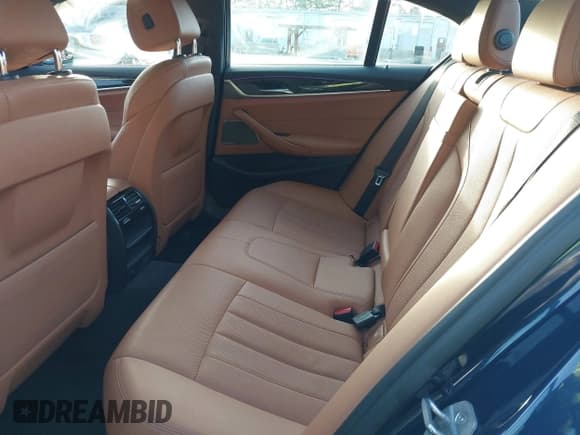 ✅ 2022 BMW 5 Series 530i xDrive • VIN: WBA13BJ03NWX56865 • Лот: 43822464. Опубликован ранее на IAAI с пробегом 35 760 миль. Бесплатный доступ к архиву аукционных продаж из США и подробный отчёт об истории автомобиля на DreamBid. Изображение 8.