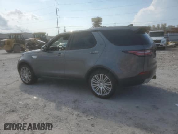 ✅ 2018 Land Rover Discovery HSE Luxury • VIN: SALRT2RKXJA055316 • Lot: 68126875. Listed on Copart with 127,719 mi. Free auction sales archive from the USA and detailed vehicle history report at DreamBid. Image 2.