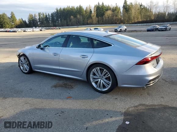 ✅ 2019 Audi A7 Premium Plus • VIN: WAUU2AF26KN057042 • Лот: 47220985. Опубликован ранее на Copart с пробегом 33 852 миль. Бесплатный доступ к архиву аукционных продаж из США и подробный отчёт об истории автомобиля на DreamBid. Изображение 2.