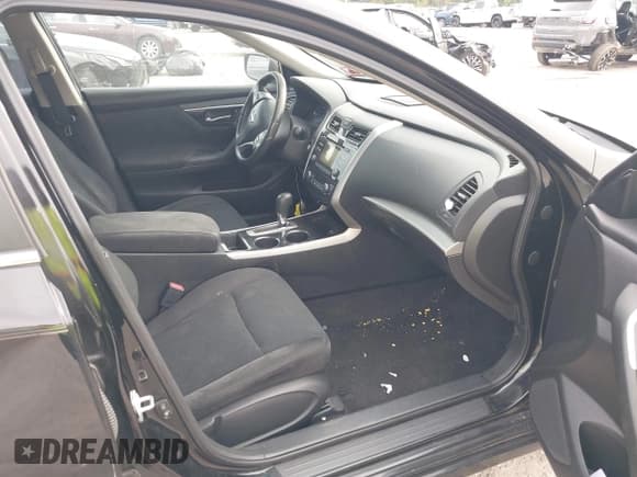 ✅ 2014 Nissan Altima SV • VIN: 1N4AL3AP8EC902254 • Lot: 43296802. Listed on IAAI with 142,997 mi. Free auction sales archive from the USA and detailed vehicle history report at DreamBid. Image 5.