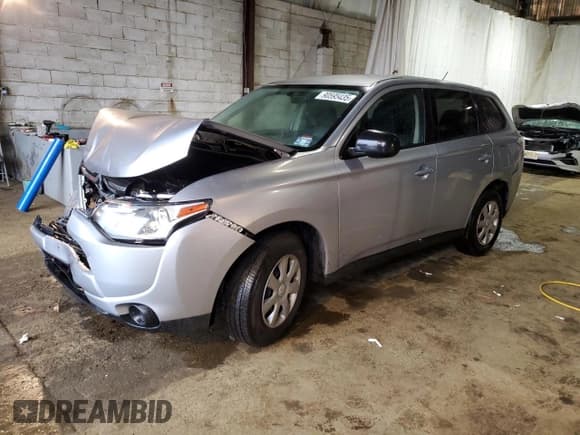 ✅ 2014 Mitsubishi Outlander ES • VIN: JA4AD2A39EZ007538 • Лот: 90595435. Опубликован ранее на Copart с пробегом 151 539 миль. Бесплатный доступ к архиву аукционных продаж из США и подробный отчёт об истории автомобиля на DreamBid. Изображение 1.