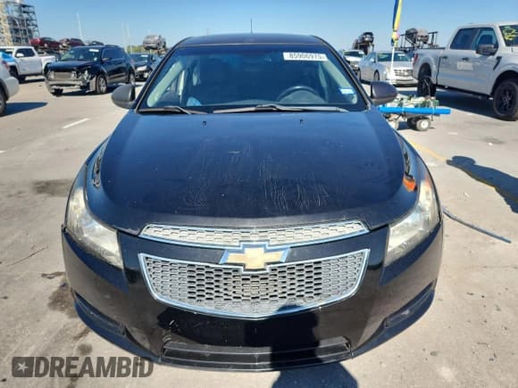 ✅ 2014 Chevrolet Cruze 1LT • VIN: 1G1PC5SB5E7424833 • Lot: 85906975. Listed on Copart with 128,300 mi. Free auction sales archive from the USA and detailed vehicle history report at DreamBid. Image 5.