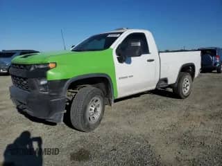 2021 Chevrolet Silverado 1500 z VIN 1GC3WLE72MF211657, wystawiony jako Copart lot #50342235 z przebiegiem 250 508 mil mil oraz Czysty tytuł • Clean title. Historia ofert i sprzedaży dostępna na DreamBid. Obrazek 1.