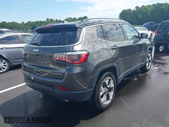 ✅ 2020 Jeep Compass Limited • VIN: 3C4NJCCB4LT198607 • Lot: 42903408. Listed on IAAI with 110,076 mi. Free auction sales archive from the USA and detailed vehicle history report at DreamBid. Image 4.