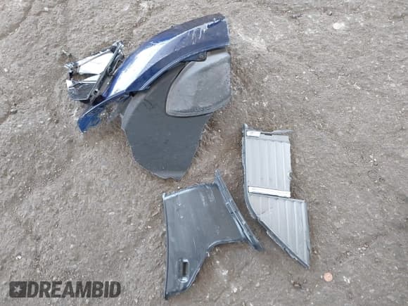 ✅ 2021 Audi e-tron Premium Plus • VIN: WA1LAAGE4MB038563 • Lot: 42422063. Wystawiony na IAAI z przebiegiem 31 645 mil. Bezpłatny archiwum sprzedaży aukcyjnych z USA i szczegółowy raport historii pojazdu na DreamBid. Zdjęcie 12.