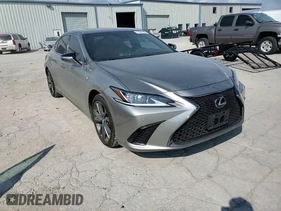 ✅ 2021 Lexus ES 350 F Sport • VIN: 58AGZ1B19MU086654 • Lot: 71031705. Wystawiony na Copart z przebiegiem 71 683 mil. Bezpłatny archiwum sprzedaży aukcyjnych z USA i szczegółowy raport historii pojazdu na DreamBid. Zdjęcie 13.