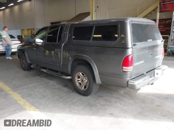 ✅ 2004 Dodge Dakota SLT • VIN: 1D7HL48N94S634652 • Lot: 42999215. Listed on IAAI with 195,310 mi. Free auction sales archive from the USA and detailed vehicle history report at DreamBid. Image 3.