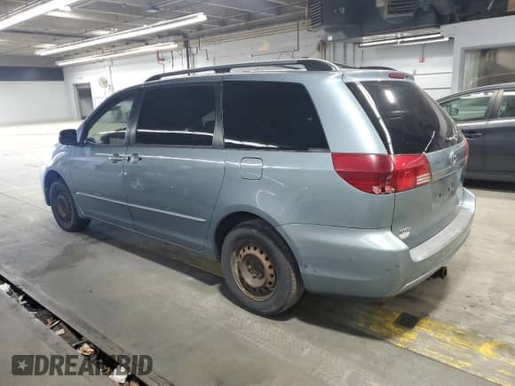 2005 Toyota Sienna LE z VIN 5TDZA23C45S222311, wystawiony jako Copart lot #91394525 z przebiegiem 296 789 mil mil oraz Czysty tytuł • Clean title. Historia ofert i sprzedaży dostępna na DreamBid. Obrazek 2.