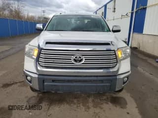 ✅ 2014 Toyota Tundra Limited • VIN: 5TFHY5F17EX382373 • Lot: 90488605. Listed on Copart with 192,304 mi. Free auction sales archive from the USA and detailed vehicle history report at DreamBid. Image 5.