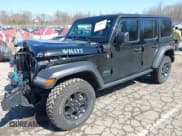 ✅ 2023 Jeep Wrangler • VIN: 1C4JJXN65PW703818 • Lot: 41830523. Wystawiony na IAAI z przebiegiem 41 129 mil. Bezpłatny archiwum sprzedaży aukcyjnych z USA i szczegółowy raport historii pojazdu na DreamBid. Zdjęcie 18.