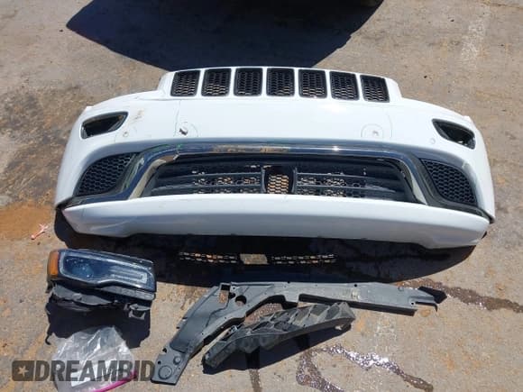 ✅ 2015 Jeep Grand Cherokee Overland • VIN: 1C4RJFCG3FC141958 • Лот: 42393806. Опубликован ранее на IAAI с пробегом 80 289 миль. Бесплатный доступ к архиву аукционных продаж из США и подробный отчёт об истории автомобиля на DreamBid. Изображение 12.