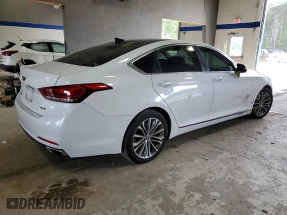 2016 Hyundai Genesis 3.8L z VIN KMHGN4JE9GU120394, wystawiony jako Copart lot #72411594 z przebiegiem 111 653 mil mil oraz Szkoda całkowita • Salvage title. Historia ofert i sprzedaży dostępna na DreamBid. Obrazek 3.
