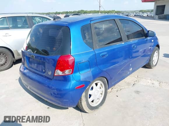 2008 Chevrolet Aveo LS with VIN KL1TD66688B271329, listed as a IAAI auction lot 43243738 with Not provided miles and . Bid and sale history available at DreamBid. Image 4.