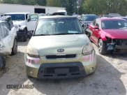 ✅ 2010 Kia Soul Sport • VIN: KNDJT2A2XA7037430 • Lot: 43318390. Wystawiony na IAAI z przebiegiem 211 343 mil. Bezpłatny archiwum sprzedaży aukcyjnych z USA i szczegółowy raport historii pojazdu na DreamBid. Zdjęcie 12.