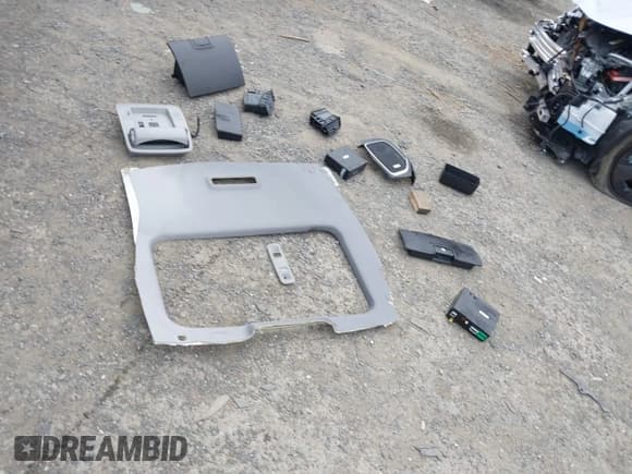 ✅ 2015 Chevrolet Silverado 2500HD LTZ • VIN: 1GC1KWE86FF572504 • Лот: 43583882. Опубликован ранее на IAAI с пробегом 157 933 миль. Бесплатный доступ к архиву аукционных продаж из США и подробный отчёт об истории автомобиля на DreamBid. Изображение 12.