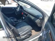 ✅ 2002 Mercedes-Benz C 230/260/280/320 • VIN: WDBRF61J92E004472 • Lot: 42144326. Wystawiony na IAAI z przebiegiem 125 847 mil. Bezpłatny archiwum sprzedaży aukcyjnych z USA i szczegółowy raport historii pojazdu na DreamBid. Zdjęcie 5.