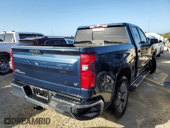 ✅ 2020 Chevrolet Silverado 1500 LT • VIN: 1GCPWCED5LZ113341 • Lot: 76244204. Wystawiony na Copart z przebiegiem Nie podano. Bezpłatny archiwum sprzedaży aukcyjnych z USA i szczegółowy raport historii pojazdu na DreamBid. Zdjęcie 3.