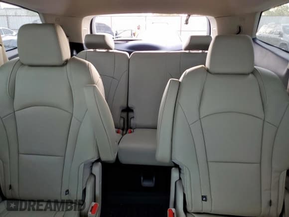 ✅ 2021 Buick Enclave Premium • VIN: 5GAERCKW1MJ254865 • Лот: 81181105. Опубликован ранее на Copart с пробегом 14 590 миль. Бесплатный доступ к архиву аукционных продаж из США и подробный отчёт об истории автомобиля на DreamBid. Изображение 10.