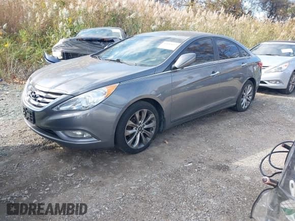 ✅ 2012 Hyundai Sonata SE • VIN: 5NPEC4ABXCH442635 • Lot: 43681037. Listed on IAAI with 187,834 mi. Free auction sales archive from the USA and detailed vehicle history report at DreamBid. Image 2.