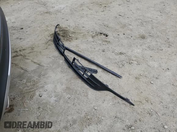 ✅ 2019 Lincoln MKC Standard • VIN: 5LMCJ1D98KUL37318 • Lot: 81398564. Wystawiony na Copart z przebiegiem 35 929 mil. Bezpłatny archiwum sprzedaży aukcyjnych z USA i szczegółowy raport historii pojazdu na DreamBid. Zdjęcie 15.