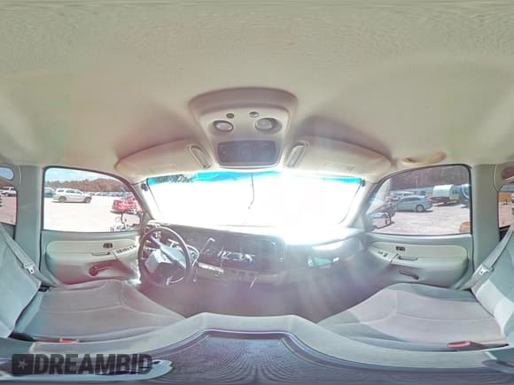 ✅ 2000 GMC Yukon SLE • VIN: 1GKEK13V1YJ104097 • Lot: 66487945. Wystawiony na Copart z przebiegiem 273 369 mil. Bezpłatny archiwum sprzedaży aukcyjnych z USA i szczegółowy raport historii pojazdu na DreamBid. Zdjęcie 16.