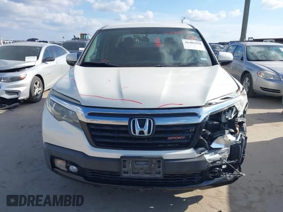 ✅ 2019 Honda Ridgeline Sport • VIN: 5FPYK2F19KB003547 • Lot: 41485958. Listed on IAAI with 57,290 mi. Free auction sales archive from the USA and detailed vehicle history report at DreamBid. Image 12.