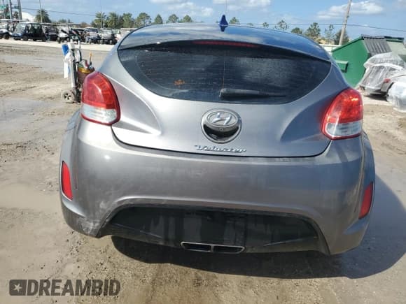 ✅ 2012 Hyundai Veloster w/Red Int • VIN: KMHTC6AD5CU030077 • Lot: 78659754. Wystawiony na Copart z przebiegiem 172 494 mil. Bezpłatny archiwum sprzedaży aukcyjnych z USA i szczegółowy raport historii pojazdu na DreamBid. Zdjęcie 6.