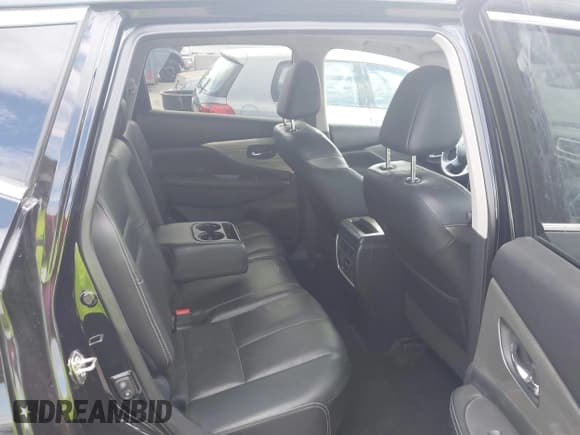 ✅ 2017 Nissan Murano Platinum • VIN: 5N1AZ2MG7HN161632 • Lot: 43682335. Listed on IAAI with 108,588 mi. Free auction sales archive from the USA and detailed vehicle history report at DreamBid. Image 8.