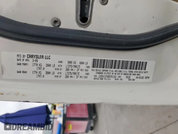 ✅ 2009 Dodge 1500 SLT • VIN: 1D3HV13T09S791333 • Lot: 51689465. Wystawiony na Copart z przebiegiem 278 321 mil. Bezpłatny archiwum sprzedaży aukcyjnych z USA i szczegółowy raport historii pojazdu na DreamBid. Zdjęcie 12.