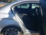 ✅ 2011 BMW 3 Series 328i • VIN: WBAPH5G57BNM76013 • Lot: 43526444. Wystawiony na IAAI z przebiegiem 103 681 mil. Bezpłatny archiwum sprzedaży aukcyjnych z USA i szczegółowy raport historii pojazdu na DreamBid. Zdjęcie 8.