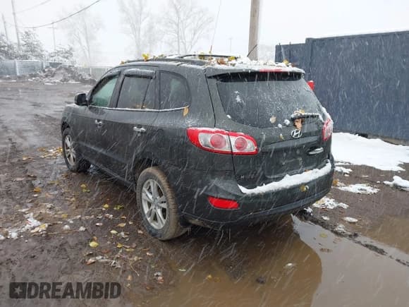 ✅ 2011 Hyundai Santa Fe Limited • VIN: 5XYZK3AB1BG047621 • Lot: 43656525. Listed on IAAI with 241,639 mi. Free auction sales archive from the USA and detailed vehicle history report at DreamBid. Image 3.