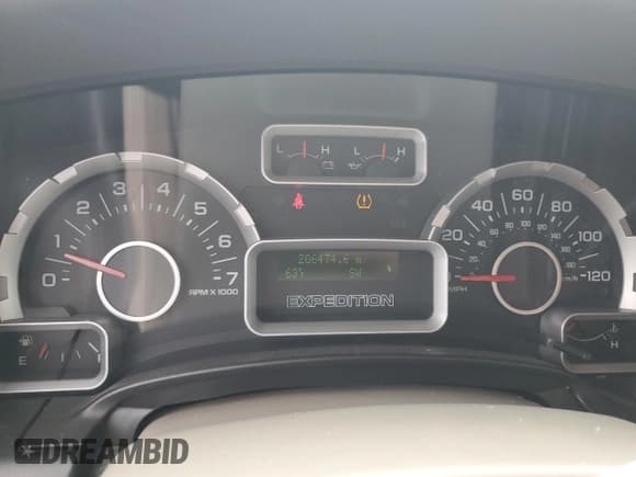 ✅ 2009 Ford Expedition Max SSV • VIN: 1FMFK165X9LA08420 • Lot: 53715685. Listed on Copart with 206,474 mi. Free auction sales archive from the USA and detailed vehicle history report at DreamBid. Image 9.