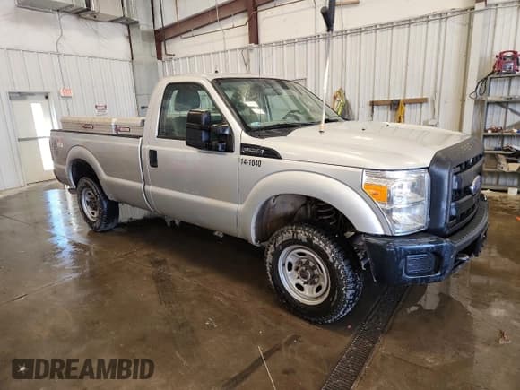 ✅ 2015 Ford F-250 XLT • VIN: 1FTBF2B64FEA28173 • Lot: 80848045. Wystawiony na Copart z przebiegiem 190 673 mil. Bezpłatny archiwum sprzedaży aukcyjnych z USA i szczegółowy raport historii pojazdu na DreamBid. Zdjęcie 4.