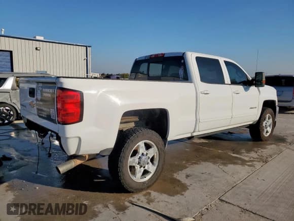 ✅ 2015 Chevrolet Silverado 2500HD LT • VIN: 1GC1KVEG0FF528225 • Лот: 86517815. Опубликован ранее на Copart с пробегом 283 951 миль. Бесплатный доступ к архиву аукционных продаж из США и подробный отчёт об истории автомобиля на DreamBid. Изображение 3.