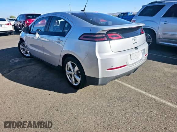 2013 Chevrolet Volt z VIN 1G1RG6E4XDU148598, wystawiony jako Copart lot #86211274 z przebiegiem 184 327 mil mil oraz Czysty tytuł • Clean title. Historia ofert i sprzedaży dostępna na DreamBid. Obrazek 3.
