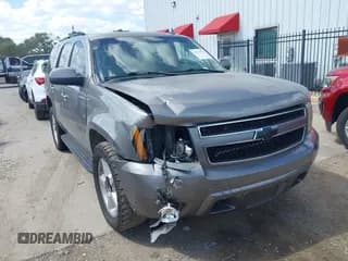 ✅ 2007 Chevrolet Tahoe LTZ • VIN: 1GNFC13097R308235 • Lot: 42516975. Listed on IAAI with 212,988 mi. Free auction sales archive from the USA and detailed vehicle history report at DreamBid. Image 1.