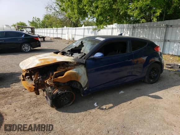 ✅ 2016 Hyundai Veloster • VIN: KMHTC6AD3GU294050 • Lot: 56909725. Wystawiony na Copart z przebiegiem Nie podano. Bezpłatny archiwum sprzedaży aukcyjnych z USA i szczegółowy raport historii pojazdu na DreamBid. Zdjęcie 1.