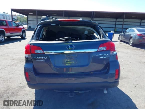 ✅ 2011 Subaru Outback Limited Power Moon • VIN: 4S4BRDKC0B2424004 • Лот: 43475141. Опубликован ранее на IAAI с пробегом 139 707 миль. Бесплатный доступ к архиву аукционных продаж из США и подробный отчёт об истории автомобиля на DreamBid. Изображение 16.