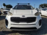 ✅ 2017 Kia Sportage EX • VIN: KNDPN3AC7H7242782 • Lot: 72035495. Wystawiony na Copart z przebiegiem 71 701 mil. Bezpłatny archiwum sprzedaży aukcyjnych z USA i szczegółowy raport historii pojazdu na DreamBid. Zdjęcie 5.