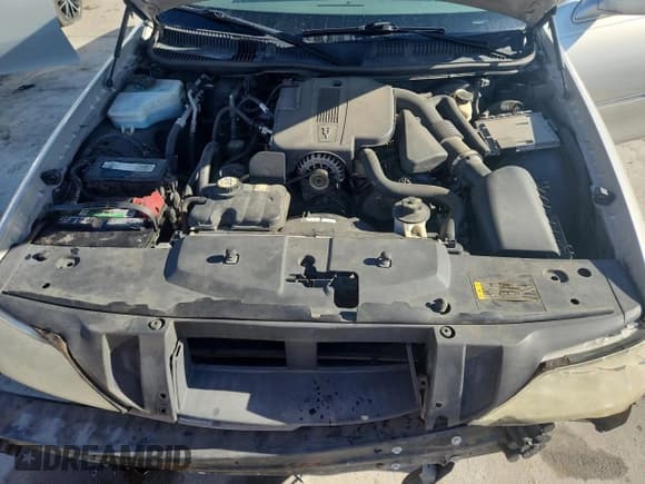 ✅ 2007 Lincoln Town Car Signature Limited • VIN: 1LNHM82V47Y601238 • Lot: 89624205. Wystawiony na Copart z przebiegiem 167 006 mil. Bezpłatny archiwum sprzedaży aukcyjnych z USA i szczegółowy raport historii pojazdu na DreamBid. Zdjęcie 11.