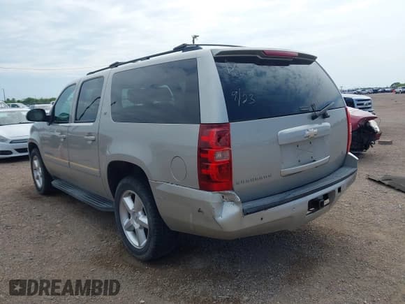 ✅ 2008 Chevrolet Suburban LTZ • VIN: 3GNFC16038G173492 • Лот: 43355753. Опубликован ранее на IAAI с пробегом 178 502 миль. Бесплатный доступ к архиву аукционных продаж из США и подробный отчёт об истории автомобиля на DreamBid. Изображение 3.