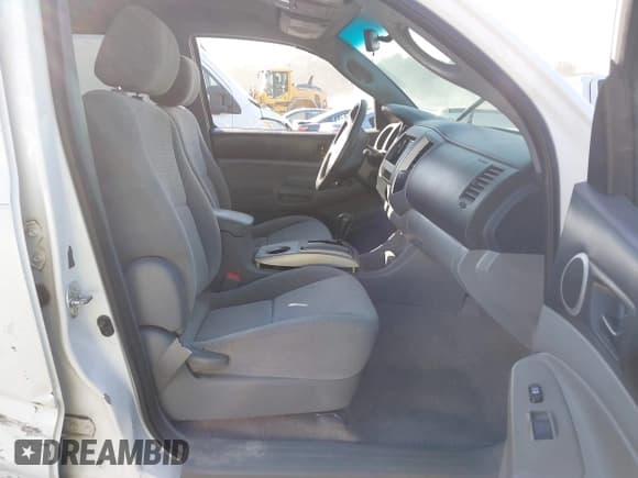 ✅ 2007 Toyota Tacoma PreRunner • VIN: 5TEJU62N27Z343052 • Lot: 43474182. Listed on IAAI with 202,629 mi. Free auction sales archive from the USA and detailed vehicle history report at DreamBid. Image 5.