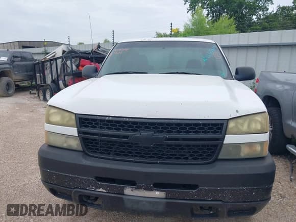✅ 2007 Chevrolet Silverado 2500HD LS • VIN: 1GCHC23U67F109140 • Лот: 42656177. Опубликован ранее на IAAI с пробегом 312 218 миль. Бесплатный доступ к архиву аукционных продаж из США и подробный отчёт об истории автомобиля на DreamBid. Изображение 12.
