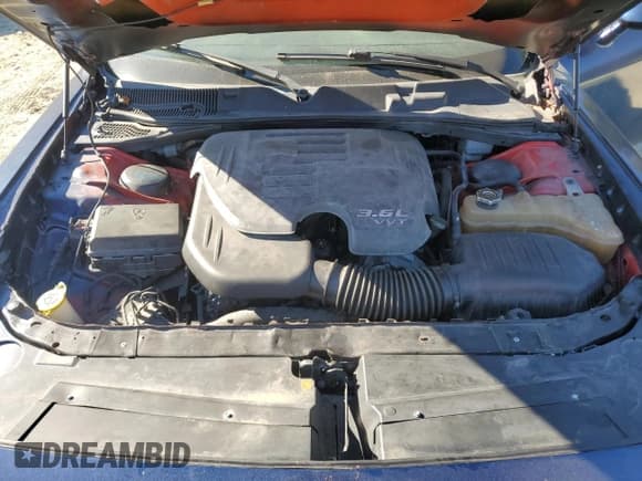 ✅ 2014 Dodge Challenger SXT • VIN: 2C3CDYAGXEH149633 • Lot: 75196874. Wystawiony na Copart z przebiegiem 120 871 mil. Bezpłatny archiwum sprzedaży aukcyjnych z USA i szczegółowy raport historii pojazdu na DreamBid. Zdjęcie 11.