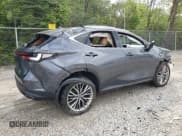 ✅ 2022 Lexus NX 350h Premium • VIN: JTJGKCEZ5N5005607 • Lot: 57300615. Wystawiony na Copart z przebiegiem 60 124 mil. Bezpłatny archiwum sprzedaży aukcyjnych z USA i szczegółowy raport historii pojazdu na DreamBid. Zdjęcie 3.
