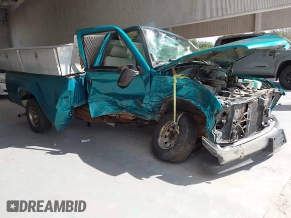 1995 Chevrolet Silverado 1500 with VIN 1GCEC14Z4SZ228416, listed as a IAAI auction lot 43496185 with 203,618 mi miles and . Bid and sale history available at DreamBid. Image 1.