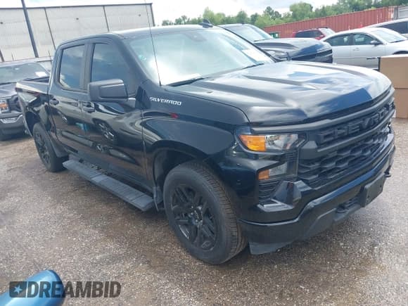 ✅ 2023 Chevrolet Silverado 1500 Custom • VIN: 3GCPABEK6PG212991 • Lot: 42938666. Wystawiony na IAAI z przebiegiem 68 960 mil. Bezpłatny archiwum sprzedaży aukcyjnych z USA i szczegółowy raport historii pojazdu na DreamBid. Zdjęcie 1.