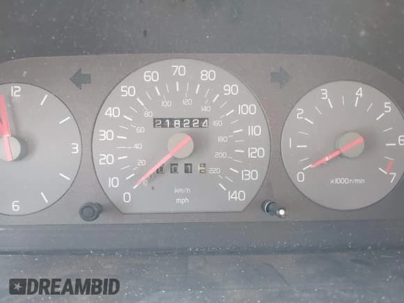 ✅ 1995 Volvo 960 • VIN: YV1KW961XS1022848 • Lot: 42973871. Wystawiony na IAAI z przebiegiem 218 224 mil. Bezpłatny archiwum sprzedaży aukcyjnych z USA i szczegółowy raport historii pojazdu na DreamBid. Zdjęcie 7.